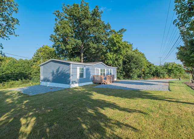 Property at 2504 Winchester Hwy, Kelso, TN 37348, 3 beds, 2 baths