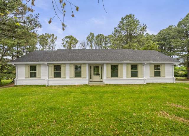 Property at 5670 Lakeview Rd, Springfield, TN 37172, 4 beds, 2 baths