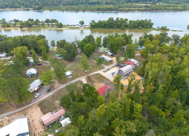 Property at 4428 Deer Creek Rd, Linden, TN 37096, 2 beds, 1 bath