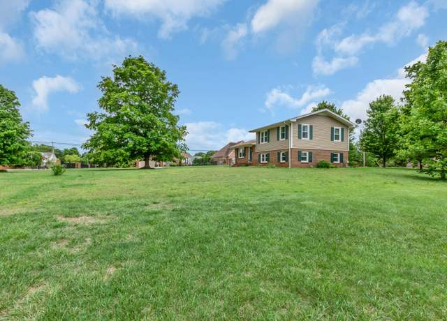 Property at 3521 Sulphur Springs Rd, Murfreesboro, TN 37129, 3 beds, 2 baths