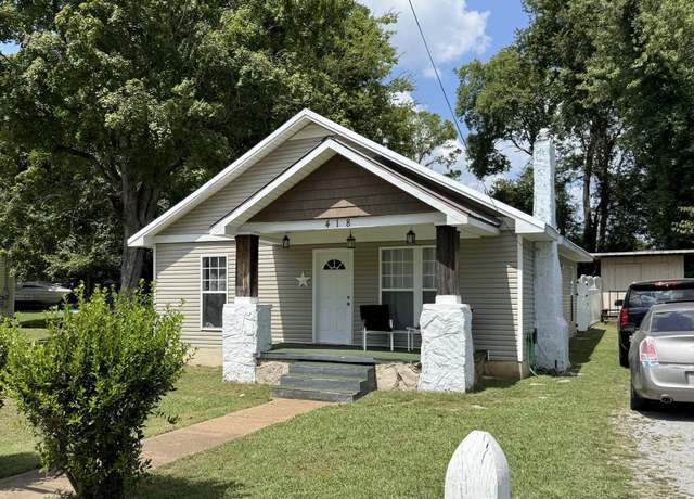 Property at 418 Riverview Dr, Shelbyville, TN 37160, 3 beds, 2 baths