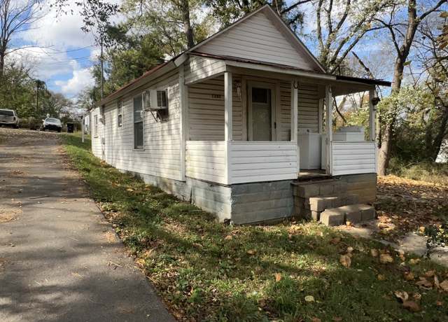 Property at 1202 Parker St, Columbia, TN 38401, 4 beds, 2 baths