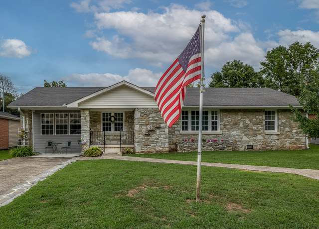 Property at 907 3rd Ave, Fayetteville, TN 37334, 3 beds, 1 bath