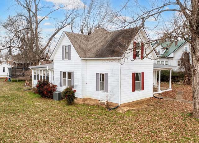 Property at 212 Groh St, Lawrenceburg, TN 38464, 3 beds, 2 baths