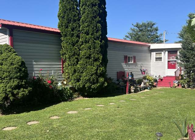 Property at 7299 Union Camp Rd, Lafayette, TN 37083, 3 beds, 2 baths