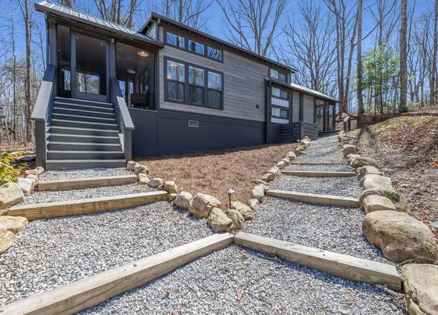 Property at 42 Oakleaf Trl, Tracy City, TN 37387, 2 beds, 1 bath