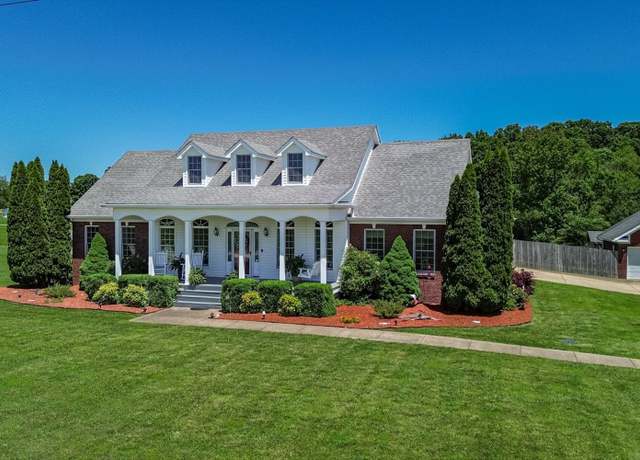 Property at 95 Country Ln, Lawrenceburg, TN 38464, 3 beds, 3 baths