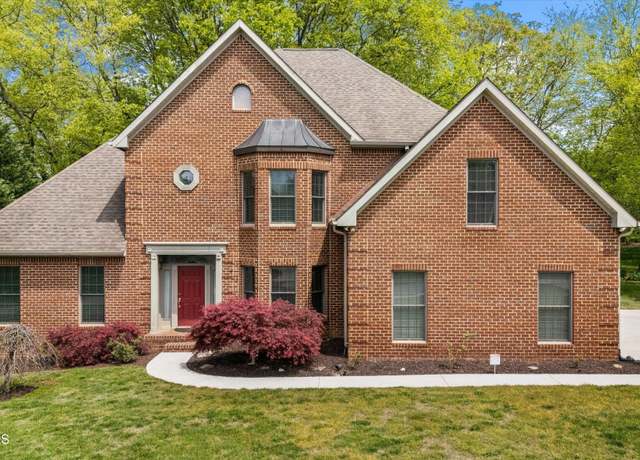 Property at 12677 Bayview Dr, Knoxville, TN 37922, 4 beds, 4.5 baths