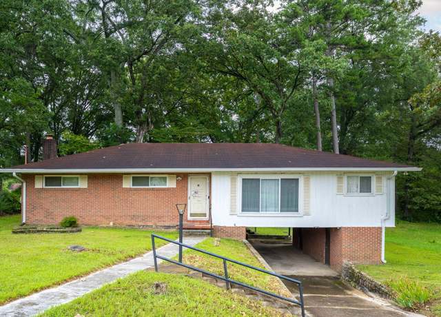 Property at 4212 Autumn Ln, Chattanooga, TN 37416, 3 beds, 2 baths