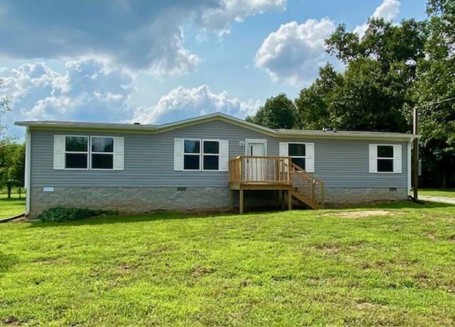 Property at 124 Leland Pryor Rd, Crossville, TN 38571, 4 beds, 2 baths