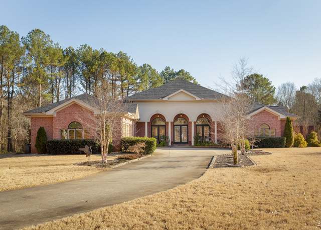 Property at 400 County Road 282, Florence, AL 35633, 3 beds, 3.5 baths