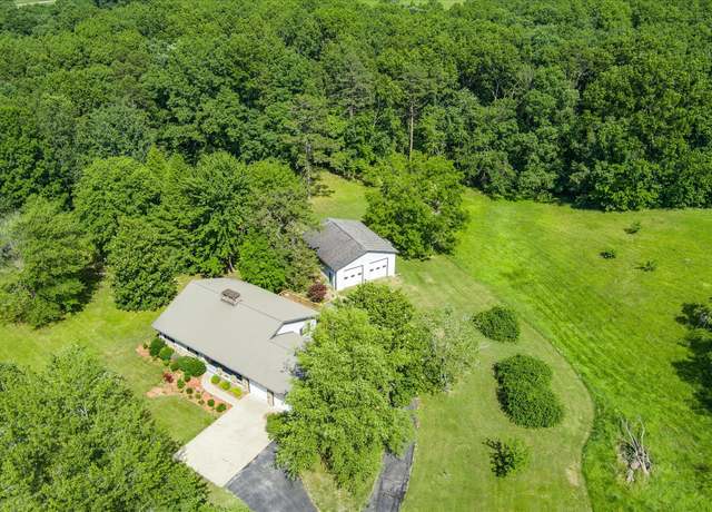 Property at 5651 S York Hwy, Grimsley, TN 38565, 5 beds, 3.5 baths