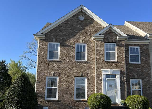 Property at 1035 Mckenna Dr, Thompsons Station, TN 37179, 2 beds, 1.5 baths