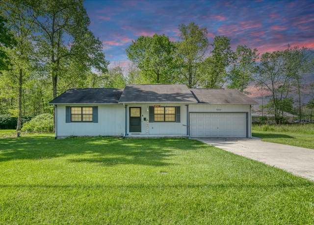 Property at 5008 Pawnee Rd, Crossville, TN 38572, 2 beds, 1.5 baths