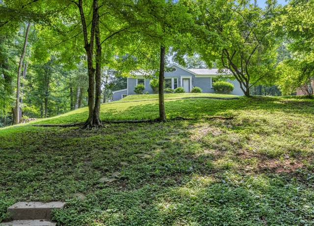 Property at 551 Beechwood Dr, Clarksville, TN 37040, 3 beds, 2 baths