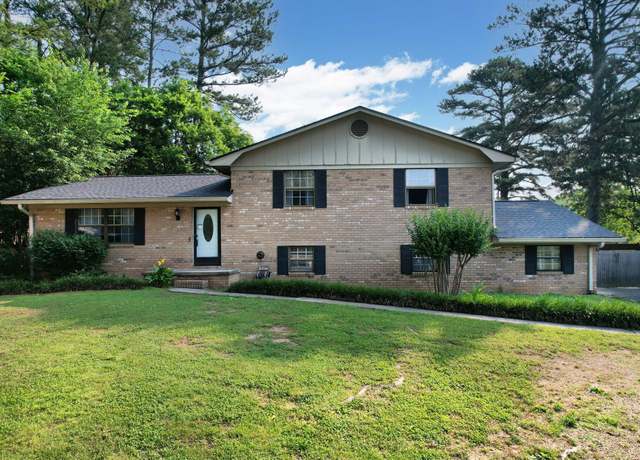 Property at 4028 Tomahawk Cir NW, Cleveland, TN 37312, 4 beds, 3 baths