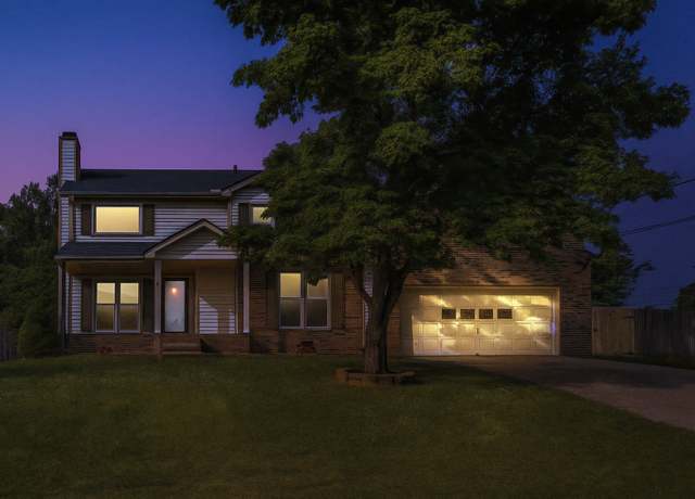 Property at 1237 Archwood Dr, Clarksville, TN 37042, 4 beds, 2.5 baths