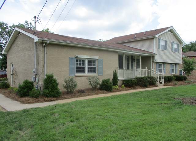Property at 3048 Anderson Rd, Nashville, TN 37217, 4 beds, 2 baths