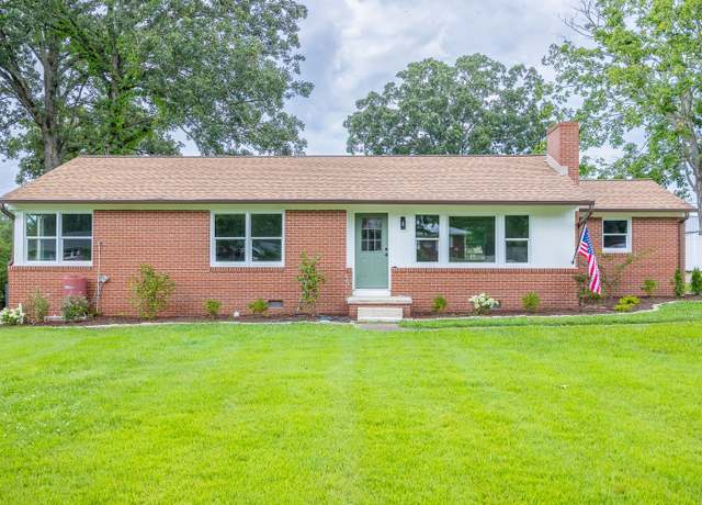 Property at 1219 Woodland St, Tullahoma, TN 37388, 3 beds, 1 bath