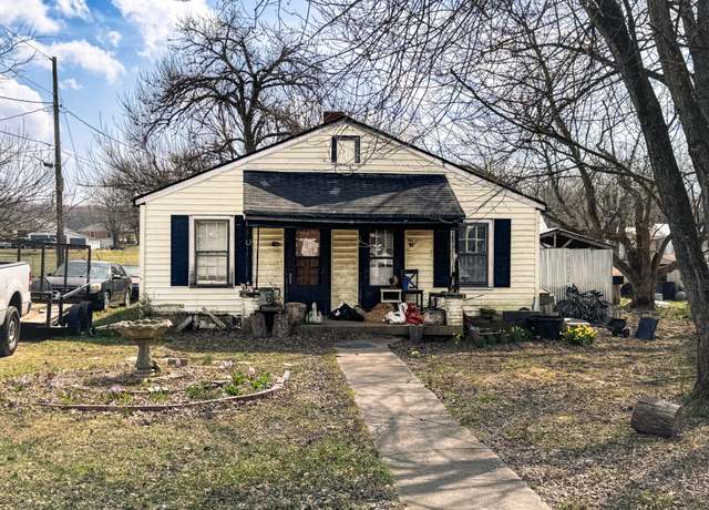 Property at 511 Johnson St, Franklin, KY 42134, 2 beds, 1 bath