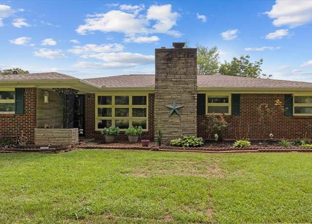 Property at 4670 Highway 69a, Camden, TN 38320, 3 beds, 1.5 baths