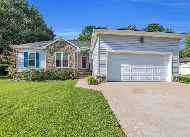 Property at 7424 Edgefield Dr, Chattanooga, TN 37421, 3 beds, 2 baths