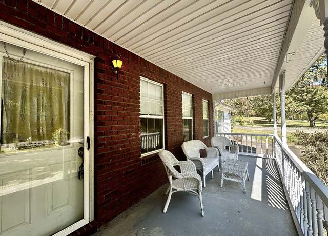 Property at 273 Chapel Rd, New Johnsonville, TN 37134, 3 beds, 2 baths