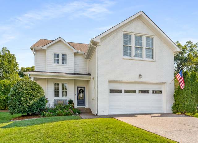 Property at 429 Greenway Glen Way, Nashville, TN 37209, 3 beds, 2.5 baths