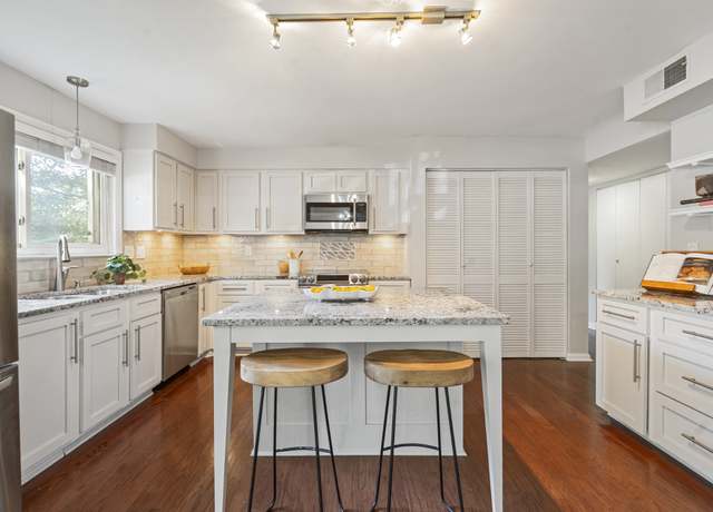 Property at 4487 Post Pl #97, Nashville, TN 37205, 2 beds, 2 baths