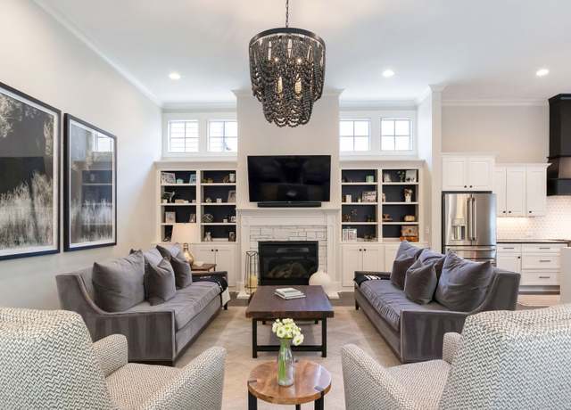 Property at 1487A Woodmont Blvd, Nashville, TN 37215, 4 beds, 3.5 baths