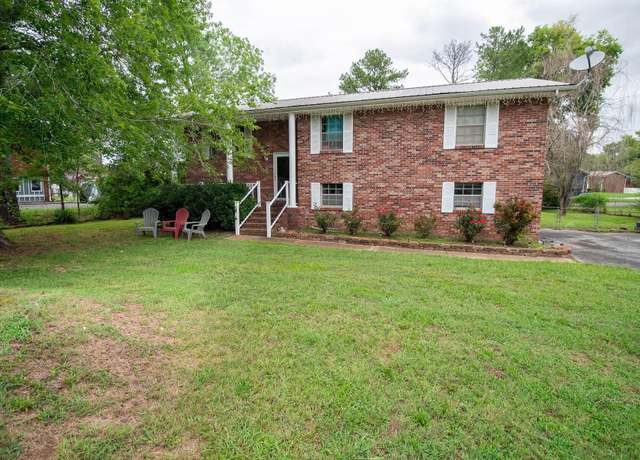 Property at 199 Mitchell Ln, Rossville, GA 30741, 3 beds, 1.5 baths