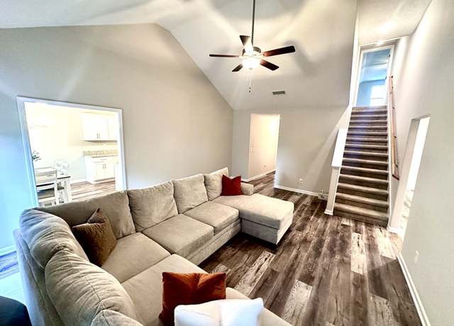 Property at 94 Reynard St, Manchester, TN 37355, 3 beds, 3 baths
