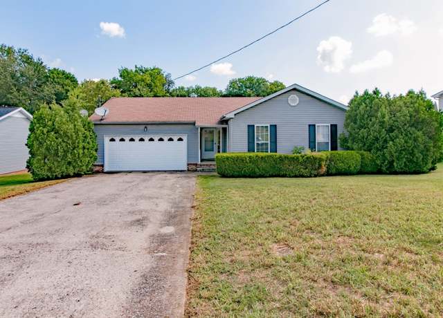 Property at 417 Sandburg Dr, Clarksville, TN 37042, 3 beds, 2 baths