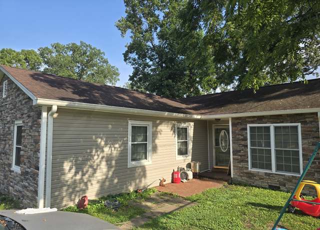 Property at 513 Parrish St, Lawrenceburg, TN 38464, 4 beds, 2 baths