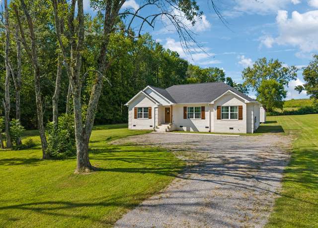 Property at 1060 Armstrong Rd, Castalian Springs, TN 37031, 3 beds, 2 baths