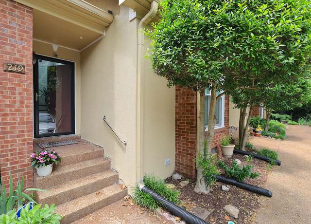 Property at 219 Riverstone Ct, Nashville, TN 37214, 2 beds, 2 baths