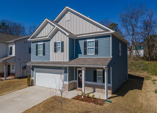 Property at 818 Lottie St, Columbia, TN 38401, 3 beds, 2.5 baths