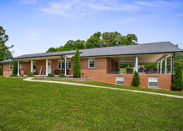 Property at 1069 Mcgregor Ln, Cookeville, TN 38501, 4 beds, 3 baths