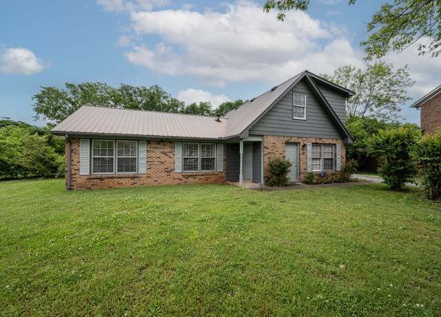 Property at 738 E Northfield Blvd, Murfreesboro, TN 37130, 4 beds, 2 baths
