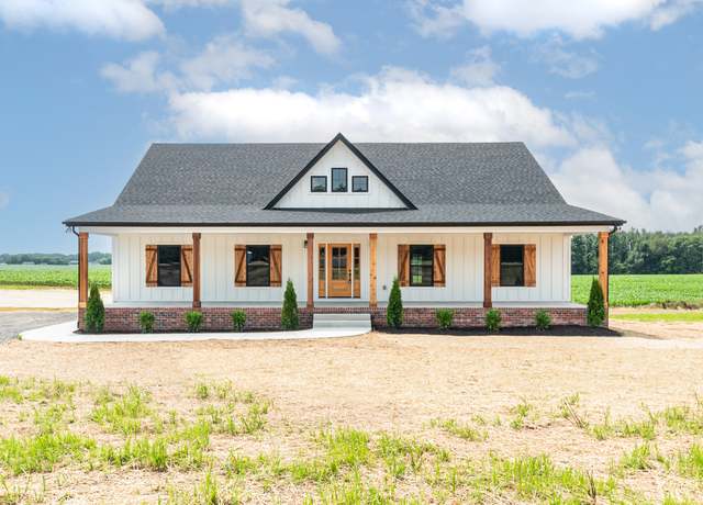 Property at 922 Butler Bridge Rd, Portland, TN 37148, 3 beds, 2 baths