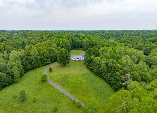Property at 3402 Blackburn Rd, Santa Fe, TN 38482, 3 beds, 3 baths