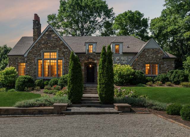 Property at 2304 Valley Brook Rd, Nashville, TN 37215, 4 beds, 3.5 baths