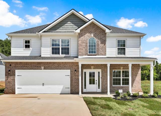 Property at 1305 Gentry Dr, Clarksville, TN 37043, 4 beds, 3 baths