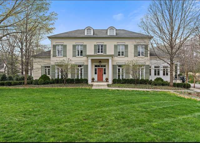 Property at 425 Royal Oaks Dr, Nashville, TN 37205, 5 beds, 5 baths