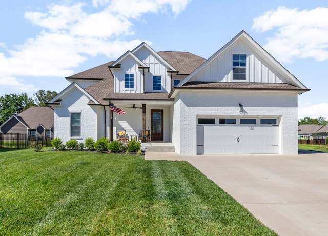 Property at 553 Bowden Dr, Clarksville, TN 37043, 4 beds, 3.5 baths