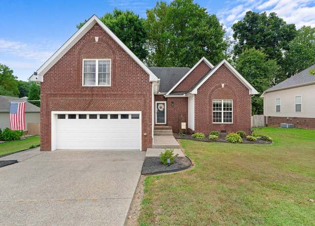 Property at 112 E Winterberry Trl, White House, TN 37188, 3 beds, 2.5 baths