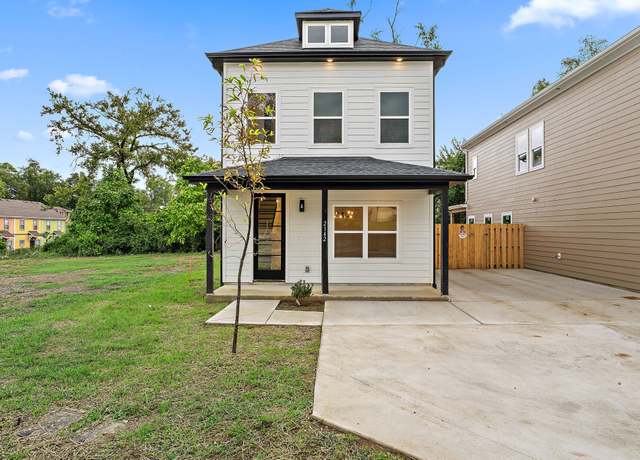 Property at 2142 18th Ave N, Nashville, TN 37208, 4 beds, 2.5 baths