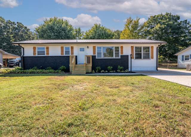 Property at 530 N Main St, Loretto, TN 38469, 4 beds, 2 baths