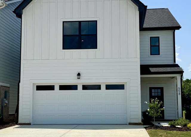 Property at 558 Twyla Dr, Lebanon, TN 37087, 3 beds, 2.5 baths