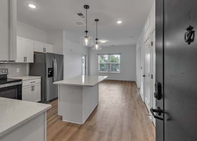 Property at 1540 Lebanon Pike #204, Nashville, TN 37210, 2 beds, 2 baths